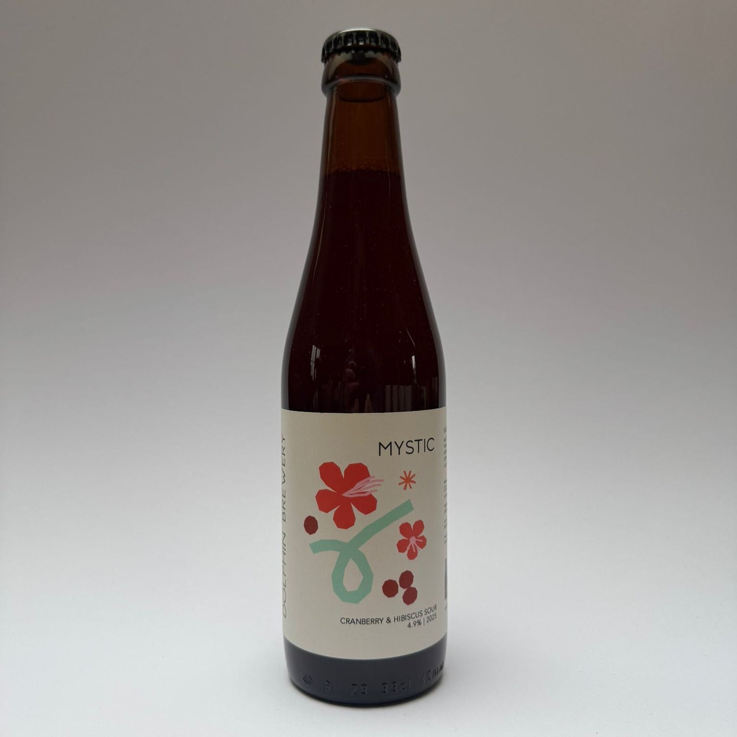 330ml of Dolphin Brewery Mystic (2025)